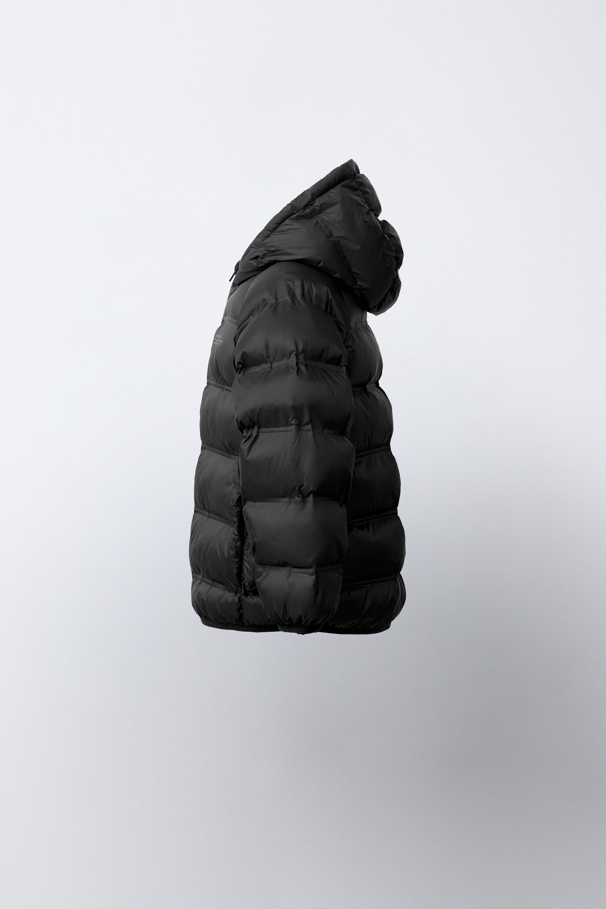 LIGHTWEIGHT WATER REPELLENT JACKET